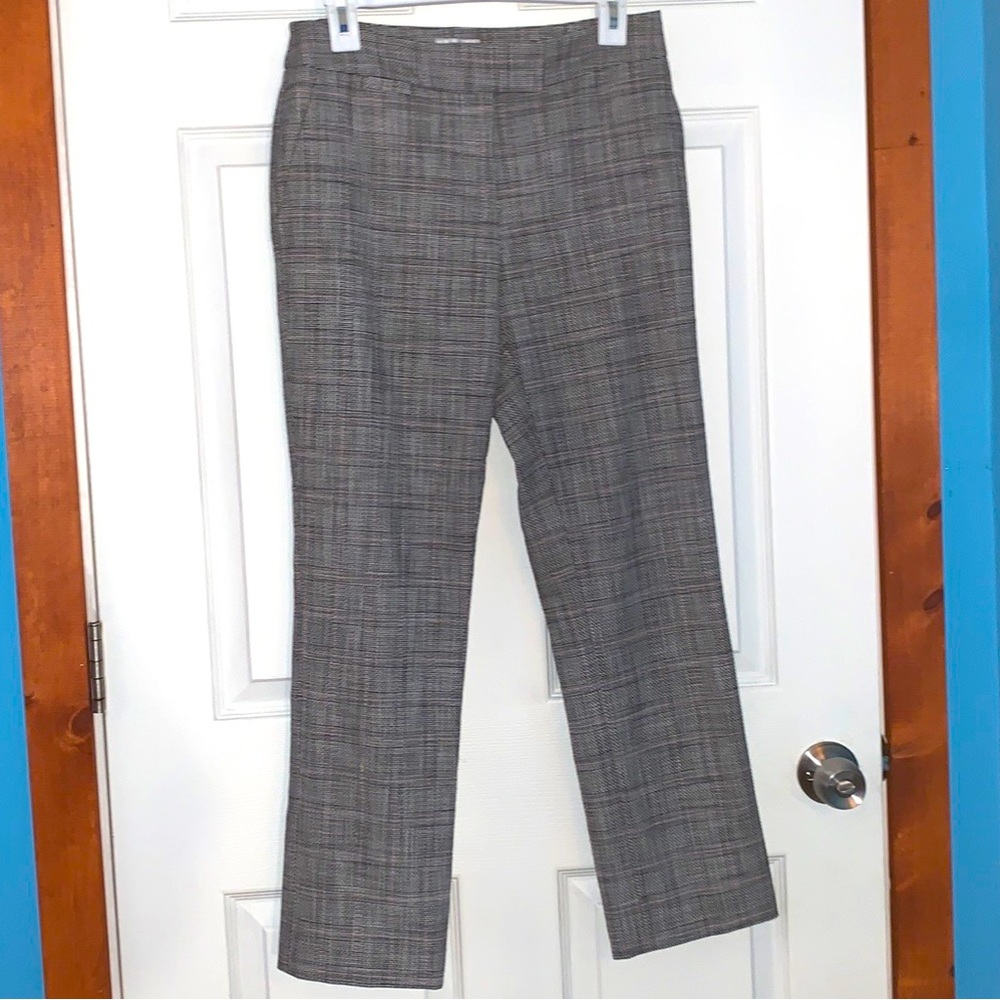 Tahari dress pants size 4 Petite